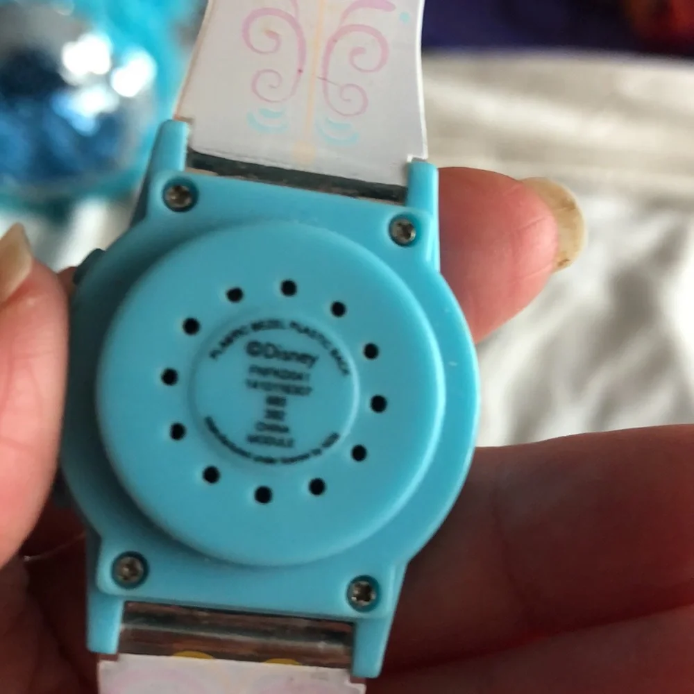 Frozen Watch and Jewelry Bundle